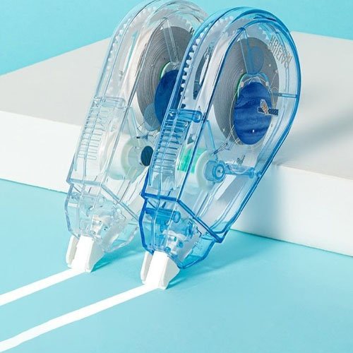 Correction fluid and correction tape