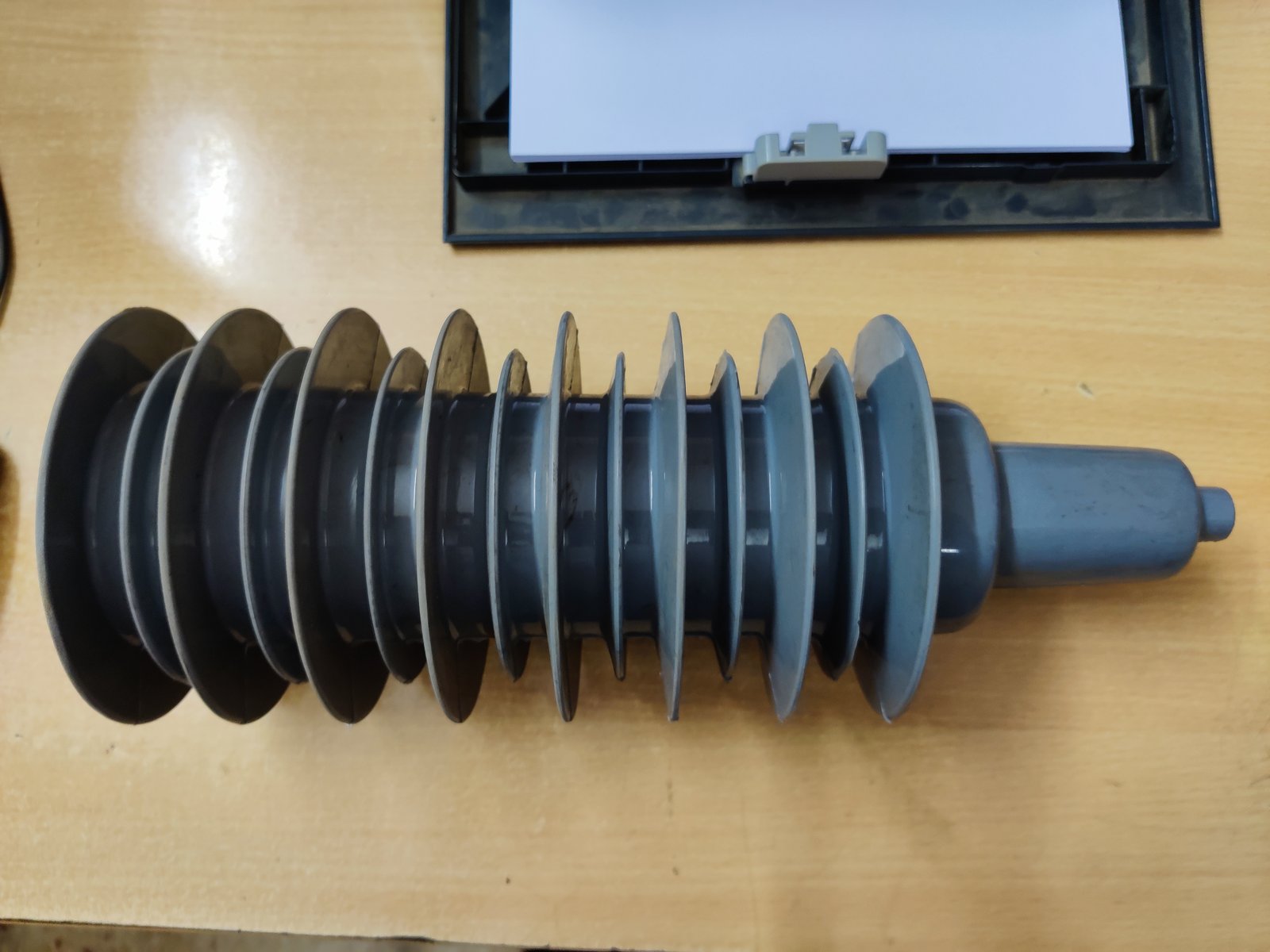 Silicon rubber insulator